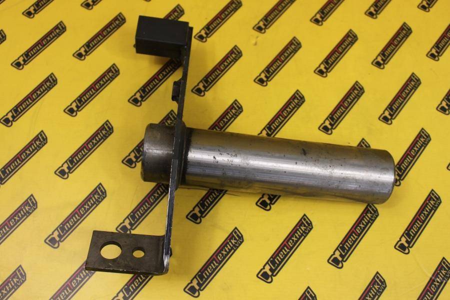 Палець гідроциліндра задньої стріли CAT (107-6697 101-4020)