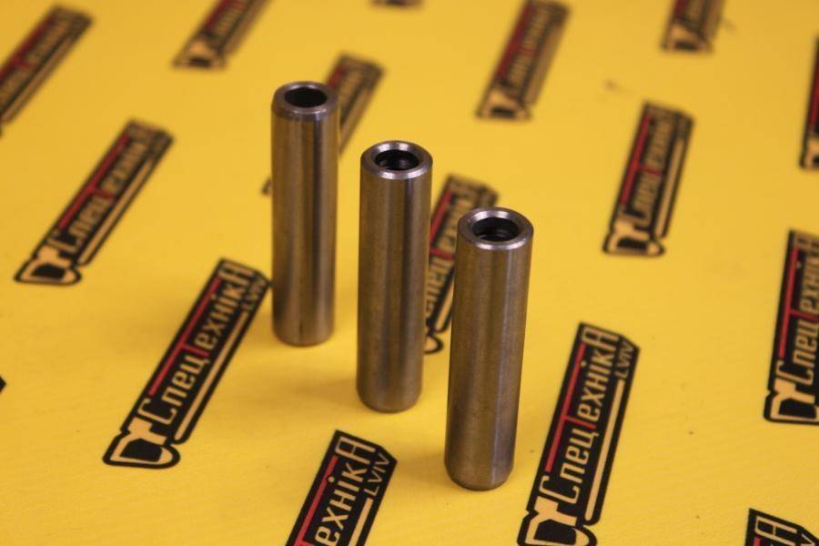 Направляюча клапана Deutz (02232528)