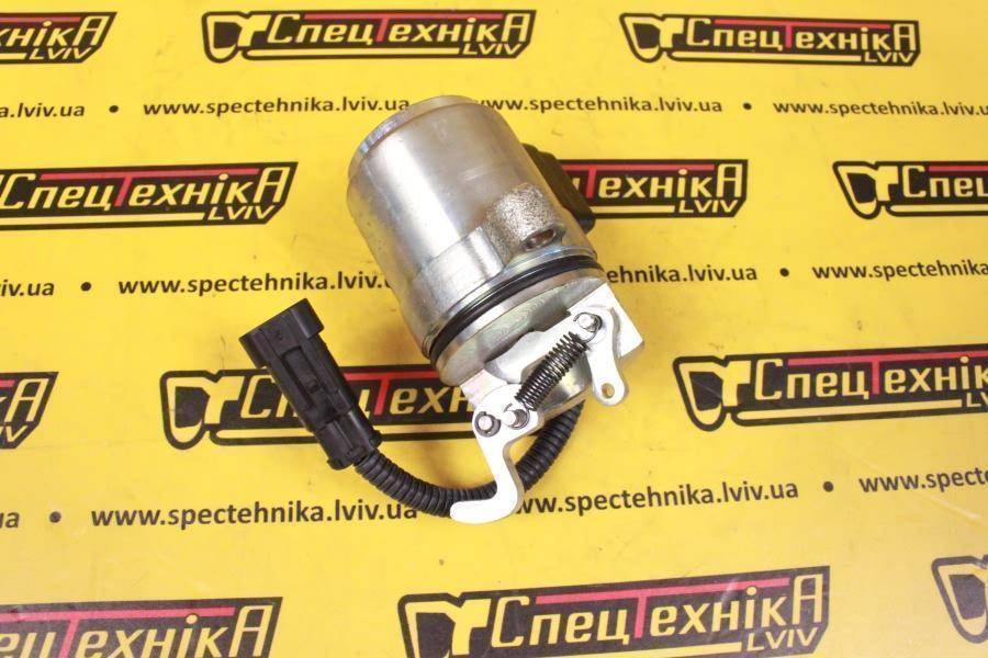 Электромагнитный клапан отсекания топлива ТНВД (глушилка) 12V Deutz 1011 (04272956)