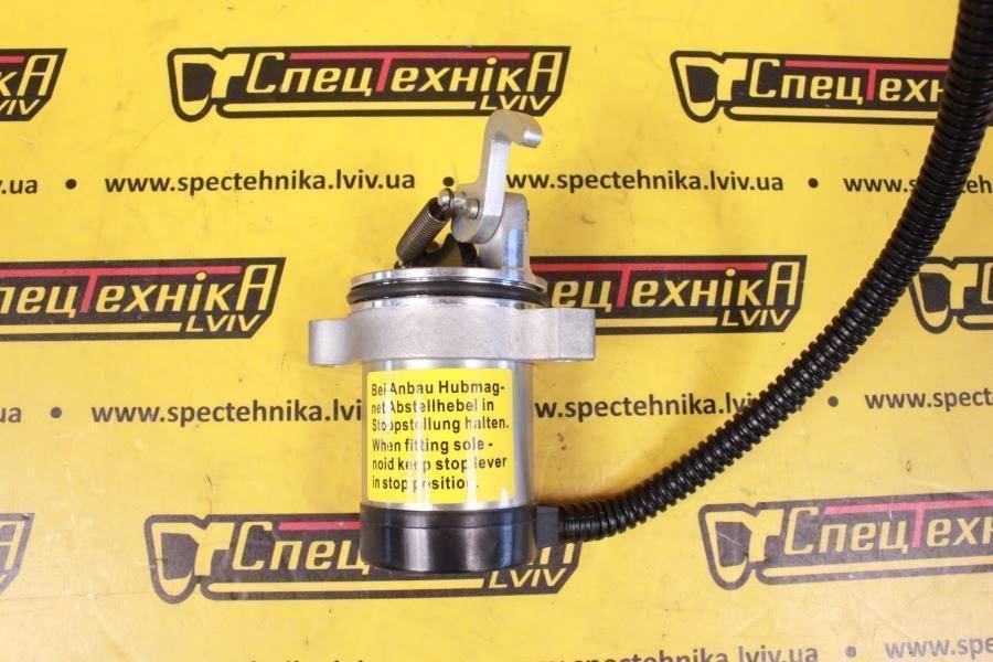 Электромагнитный клапан отсекания топлива ТНВД (глушилка) 12V Deutz 2011 (04103812)