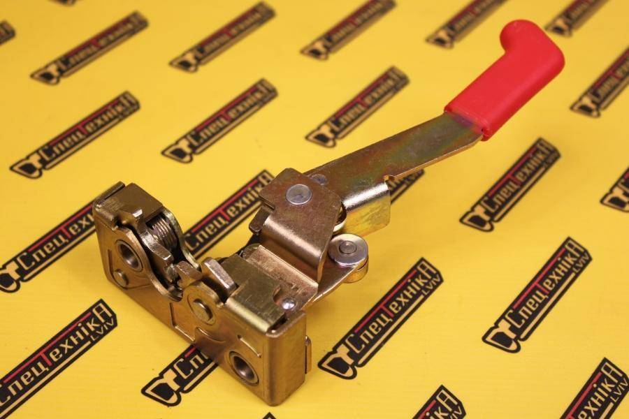 Ручка (замок) дверей внутрішній лівий JCB 3CX 4CX (826/11105, 332/A9108)