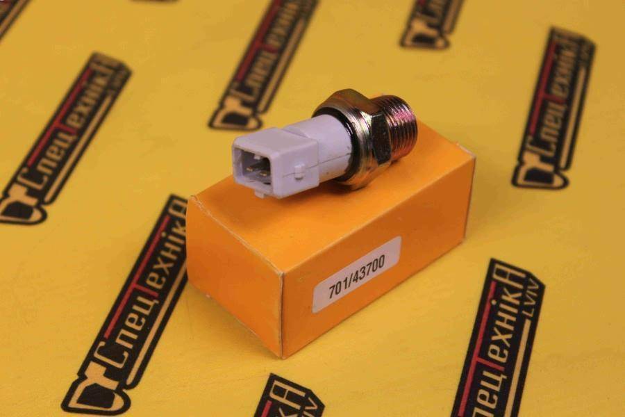 Датчик давления масла 3/8 JCB 3CX 4CX (701/43700)