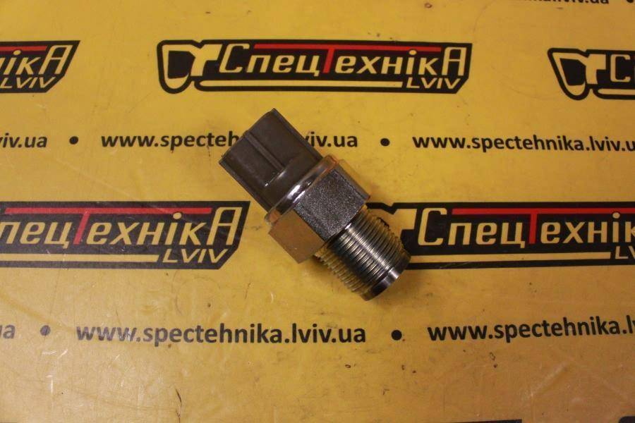 Датчик тиску палива JCB JS (8981197900)