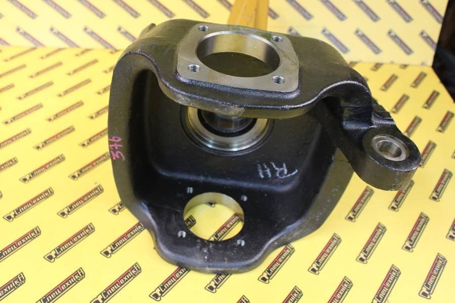 Поворотный кулак (цапфа) JCB 3CX 4CX левый (448/42602 448/42601 458/20404) - OEM