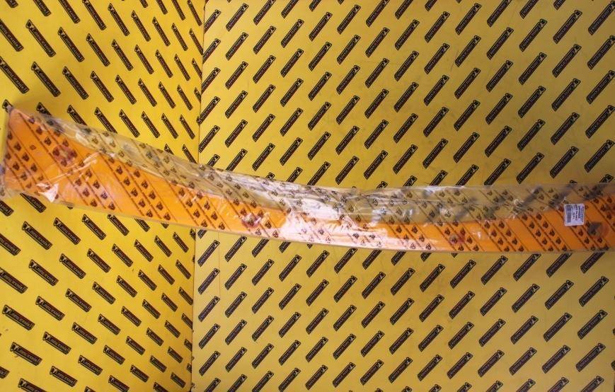 Пластикова накладка на заднє скло кабіни (жовте) JCB (346/00058)