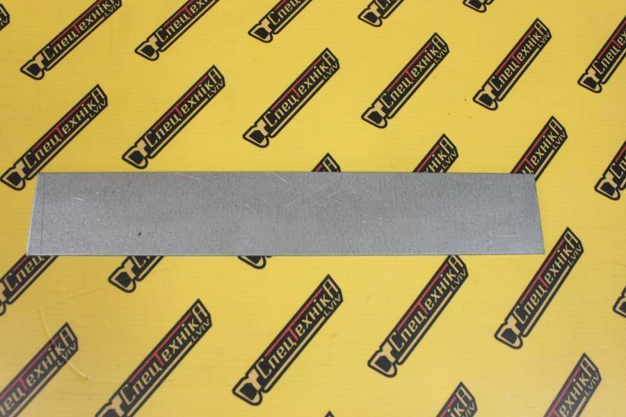 Пластина (підкладка) під салазку стріли низ JCB 3CX 4CX (331/30894, 123/04207)