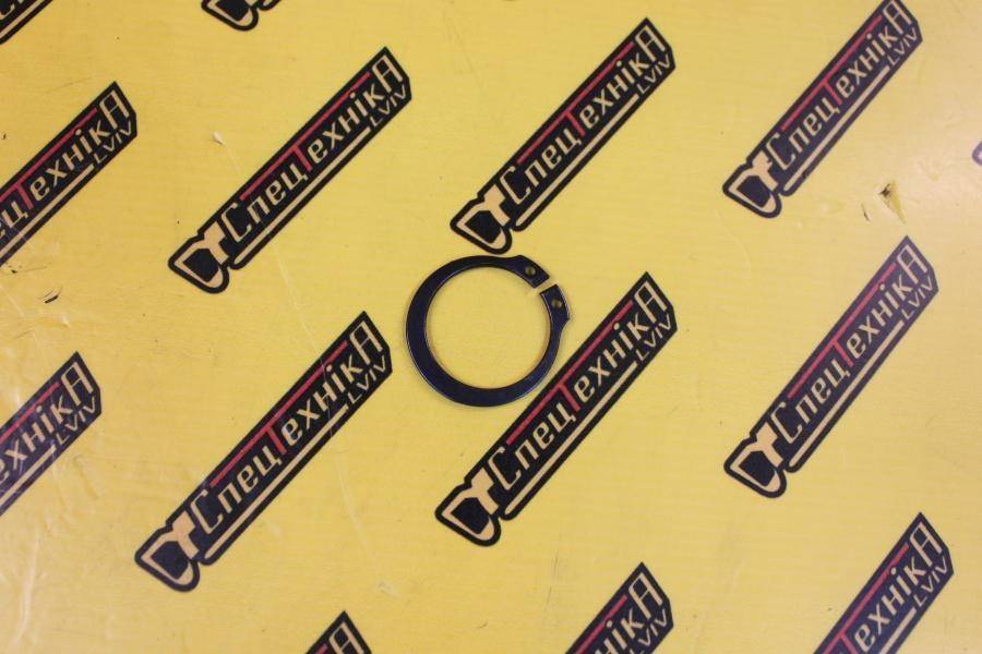 Стопорне кільце півосі заднього моста JCB 3CX 4CX (821/00494)