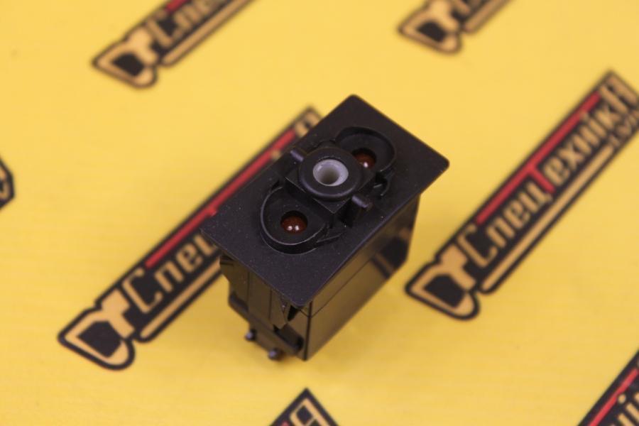 Перемикач (вимикач) 12V 4 pin JCB 3CX 4CX (701/60000)