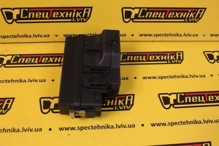 Блок запобіжників на JCB 3CX / 4CX (716/30077) - OEM