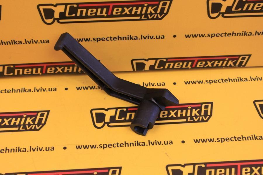 Ручка заднего стекла правая JCB 3CX 4CX до 2001 года (120/93201)